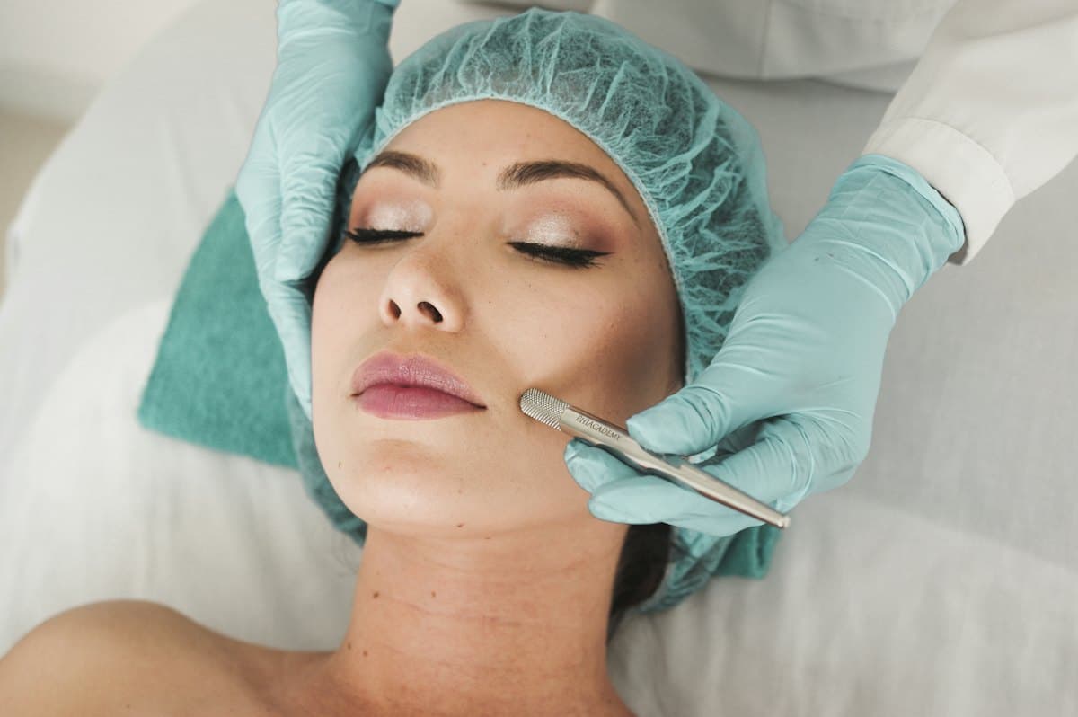 Chăm sóc da mặt tại spa